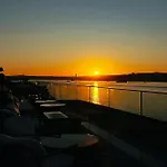 Jw Marriott Bosphorus מלון 5*